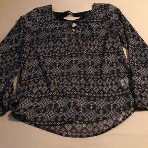 Black and white Maurice’s top